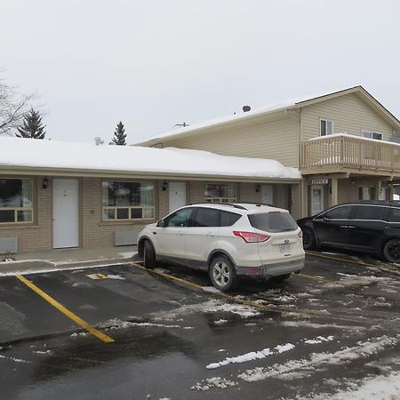 Milestone Motel Колингууд Екстериор снимка