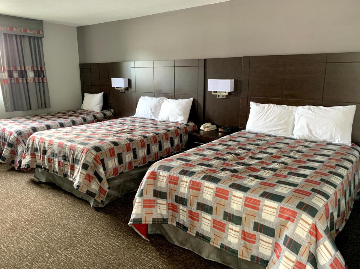 Milestone Motel Колингууд Екстериор снимка