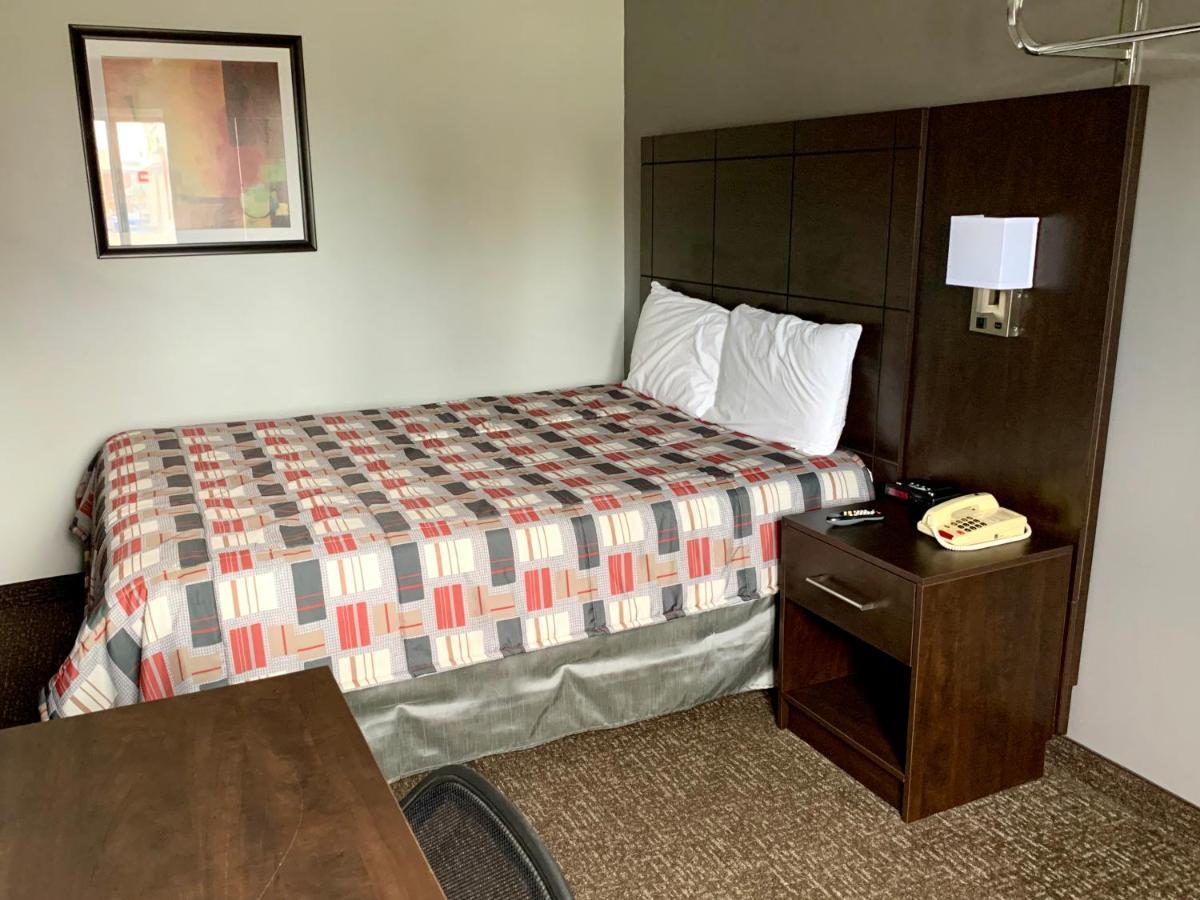 Milestone Motel Колингууд Екстериор снимка