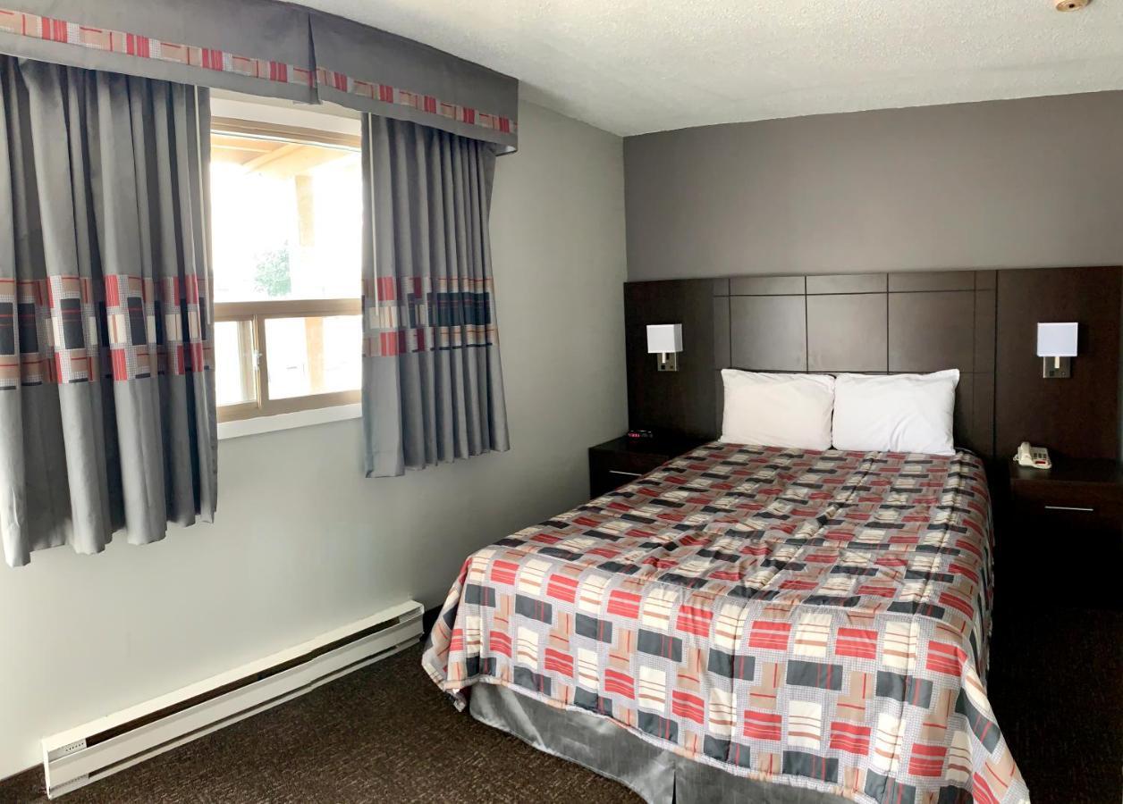 Milestone Motel Колингууд Екстериор снимка