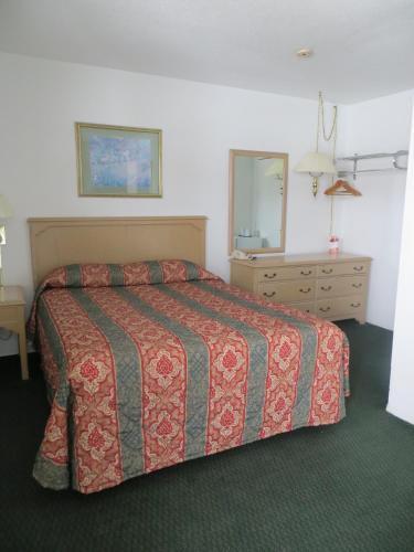 Milestone Motel Колингууд Екстериор снимка